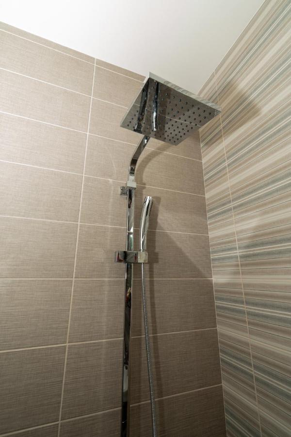 Ferienwohnung Comfy & Stylish Apt In Ioannina Exterior foto
