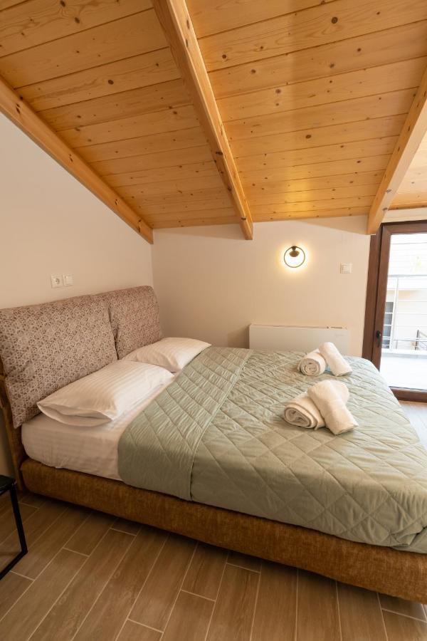 Ferienwohnung Comfy & Stylish Apt In Ioannina Exterior foto