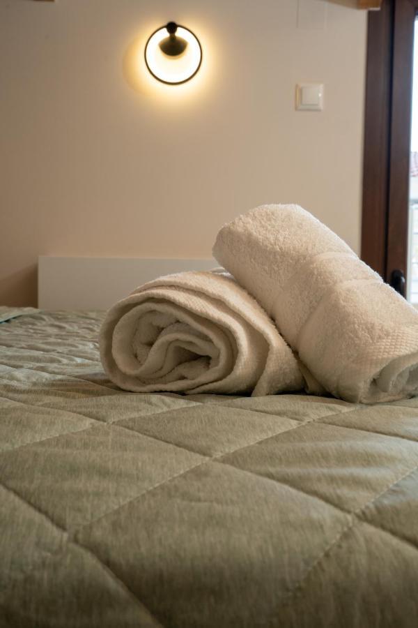 Ferienwohnung Comfy & Stylish Apt In Ioannina Exterior foto